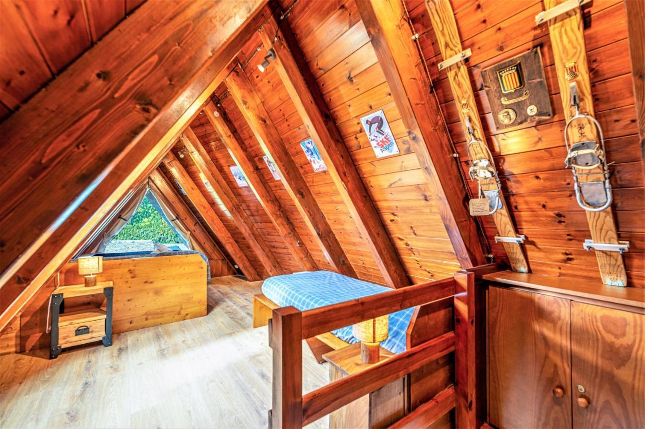 Apartamentos Aran Montcorbau Luaran gambar
