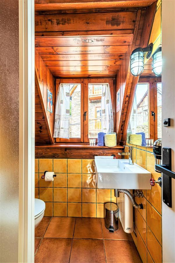 Apartamentos Aran Montcorbau Luaran gambar