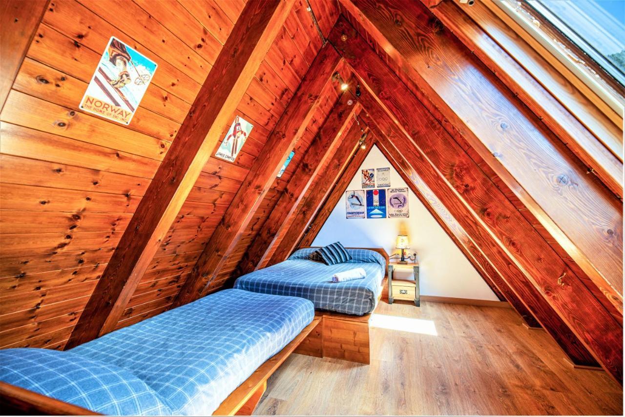Apartamentos Aran Montcorbau Luaran gambar