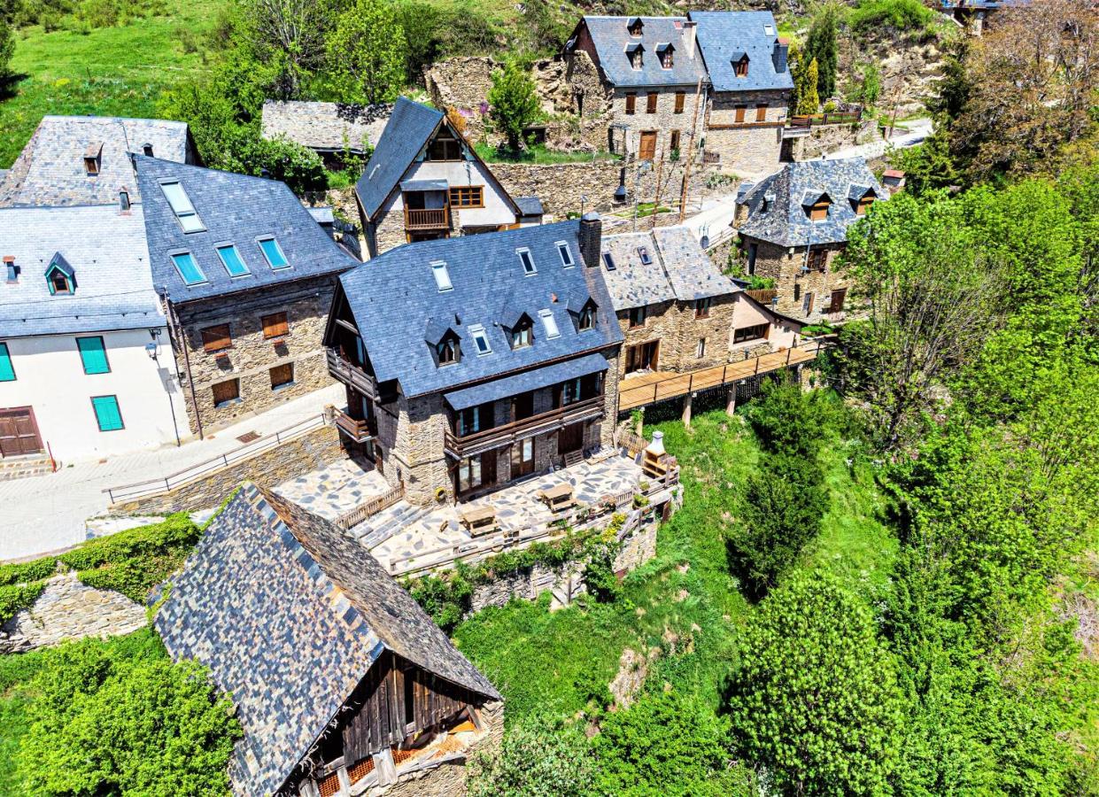 Apartamentos Aran Montcorbau Luaran gambar